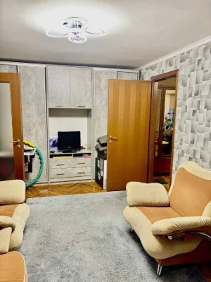 Продам 2-к квартиру Київ, Шевченківський, Салютна вул, 9