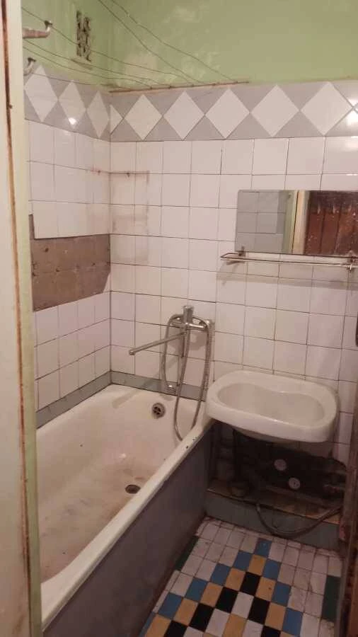 For Sale: 3-bedroom apartment, Kyiv, Sviatoshyn, Vakhtang Kikabidze st, 5