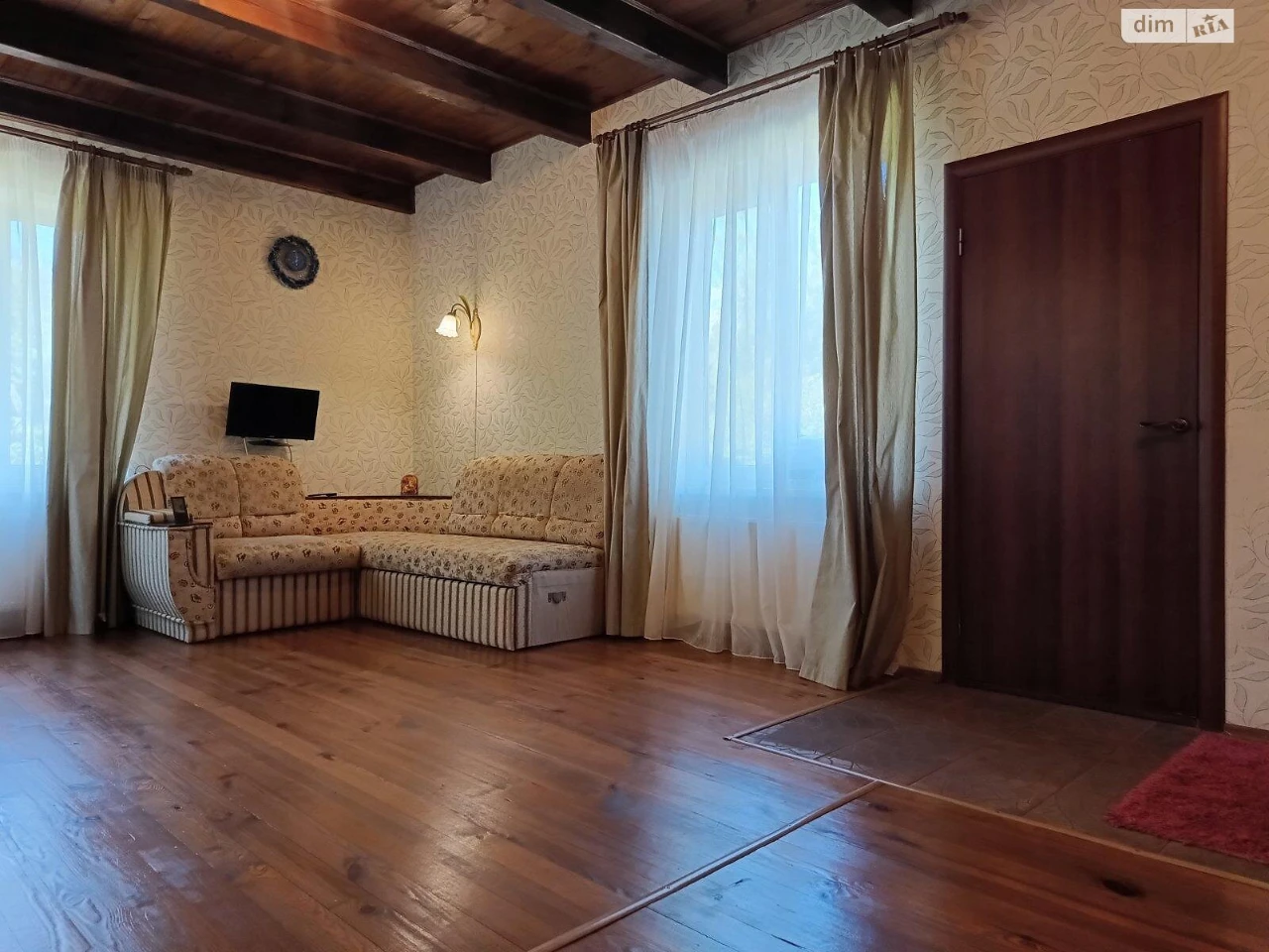 Long-Term Rental House Rusans'kyy Sady