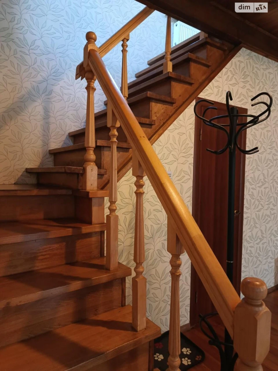 Long-Term Rental House Rusans'kyy Sady