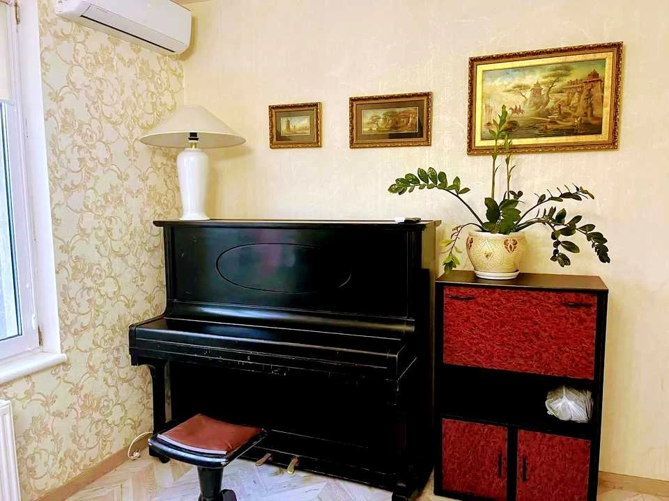 Apartment. Klavdiyivska st.