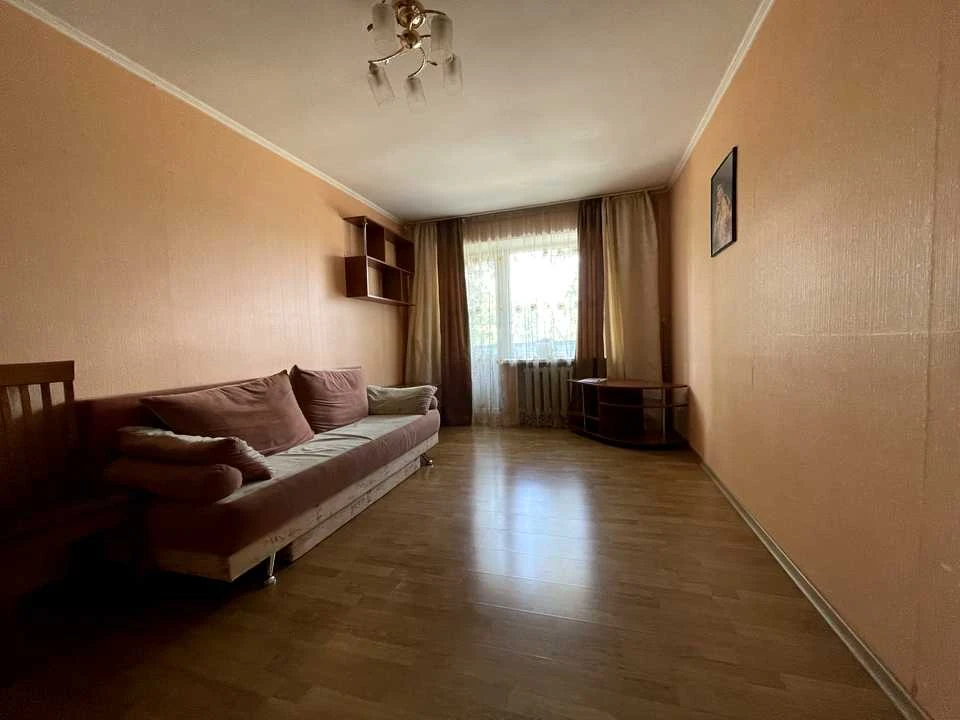 Apartment. Chernyakhovskogo st., Kyiv