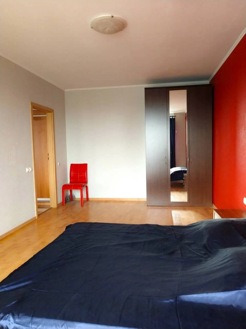 For rent: Panoramic 2-bedroom apartment in the center of Kyiv! No commission.