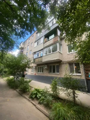 Продам 3к квартиру на ж/м Червоний Камінь в Дніпрі.