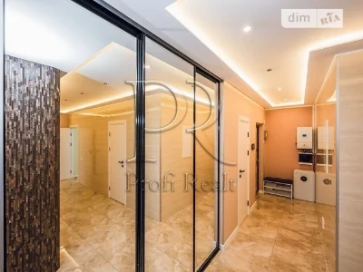 Продаж 3к квартири 119.8 кв. м на вул. Автозаводська 29А • I