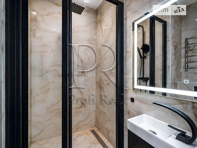 Продаж 3к квартири 119.8 кв. м на вул. Автозаводська 29А • I