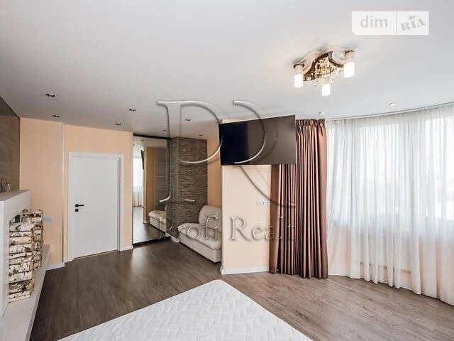 Продаж 3к квартири 119.8 кв. м на вул. Автозаводська 29А • I