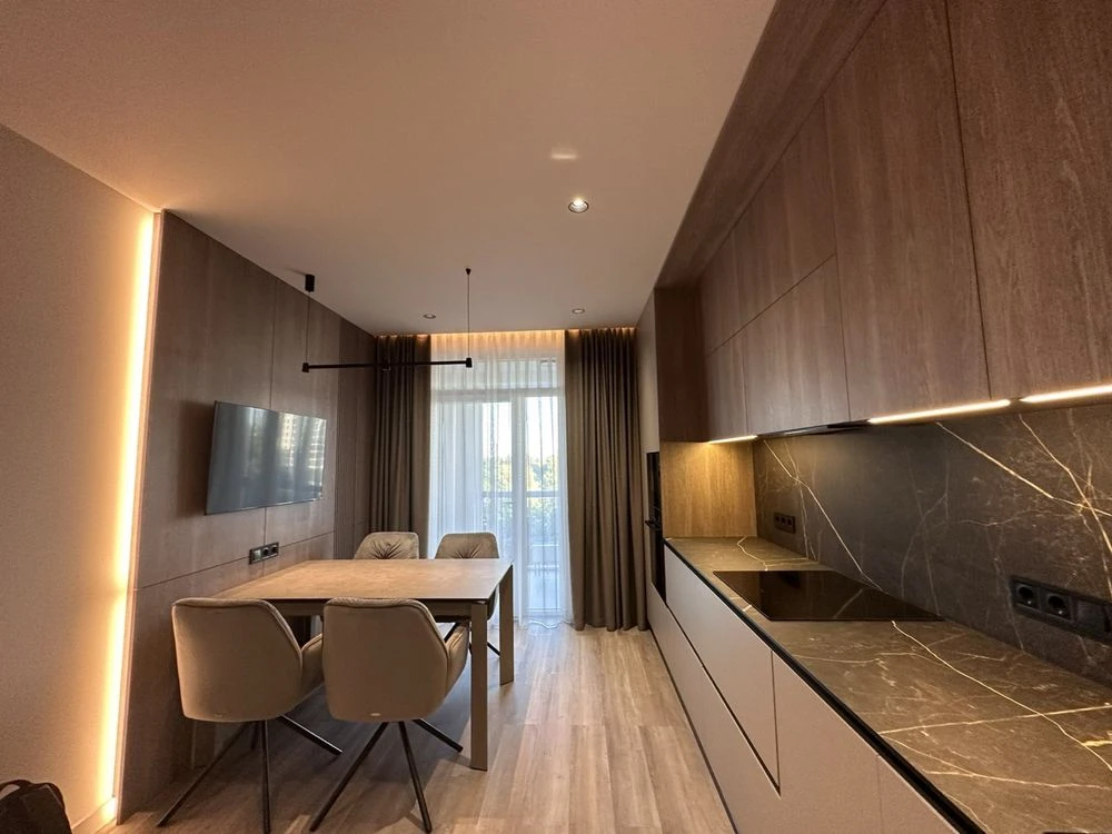 Sale of a 1-room apartment on Kul'parkivska Street
