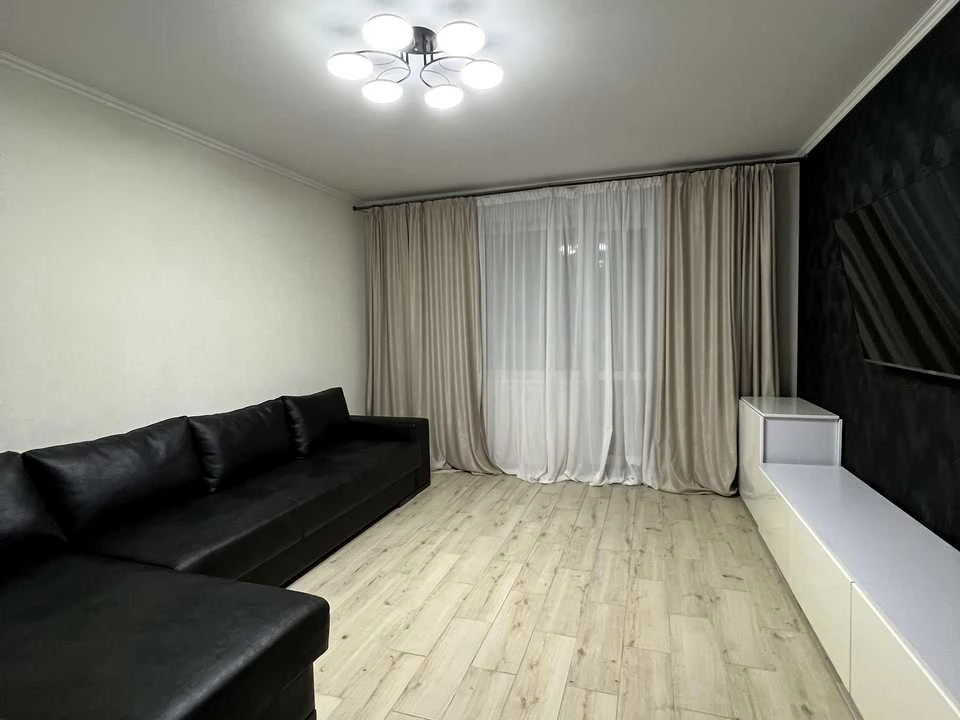Apartment. Kropyvnytsky, Heroes of Ukraine Street.