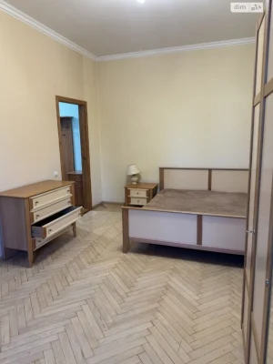 Long-Term Rental Apartment Solomyansky