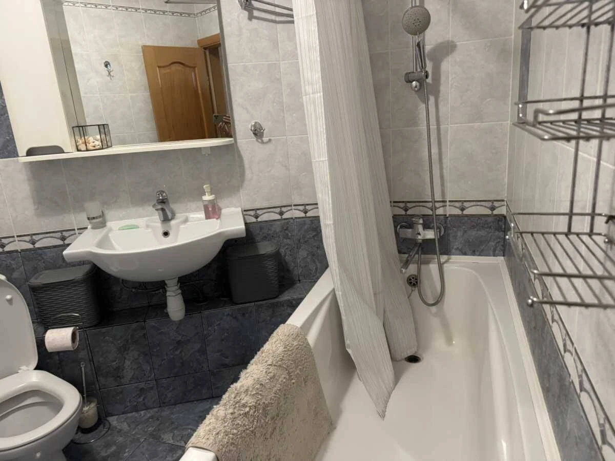 For Rent Long-Term 3-Room Apartment, Kyiv, Dniprovsky, Kharkiv