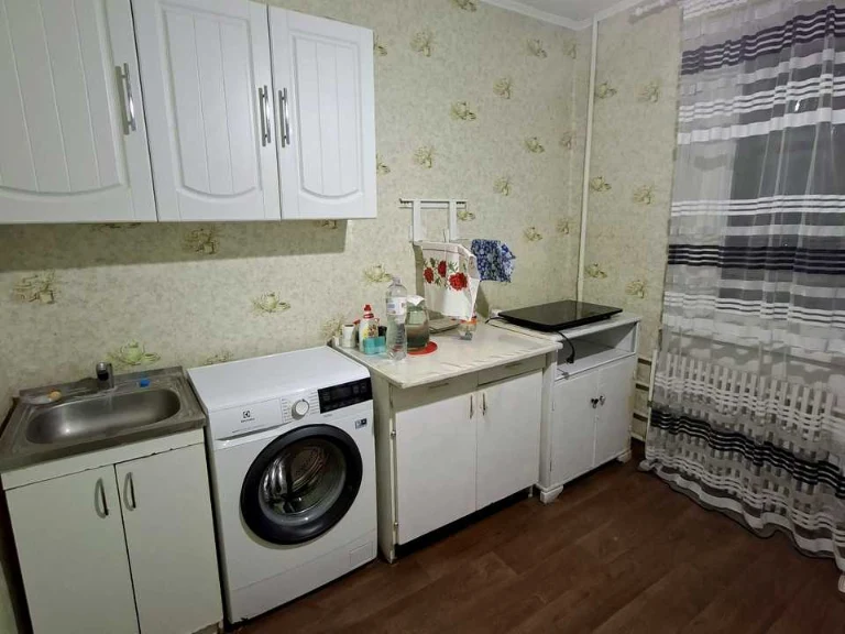 Apartment. Дніpro, residential area Тополя-3