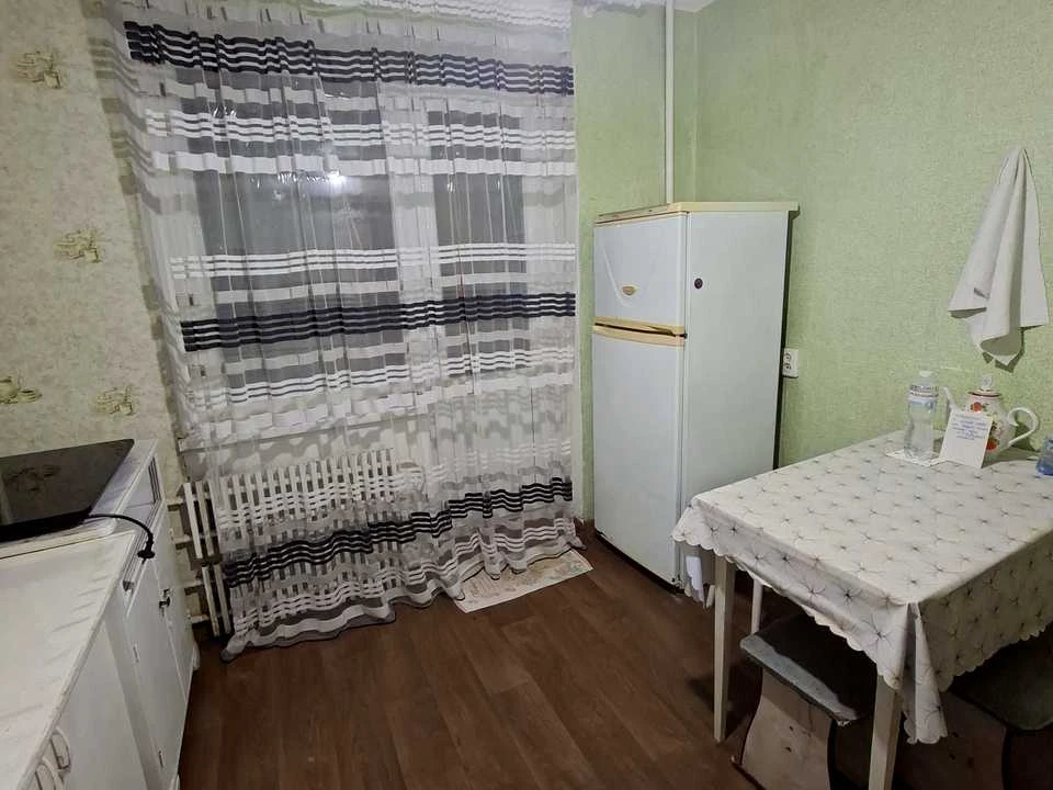 Apartment. Дніpro, residential area Тополя-3