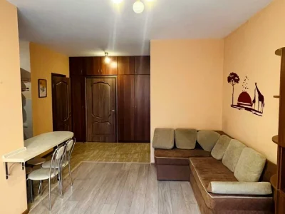 Квартира. Київ, Регенераторна вул.