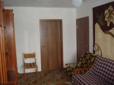Urgent: 2-room apartment on ХТЗ. Possible sale via e-certificate.