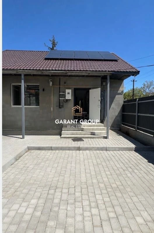 Квартира з земельною ділянкою — біля пляжу «Золотий берег»