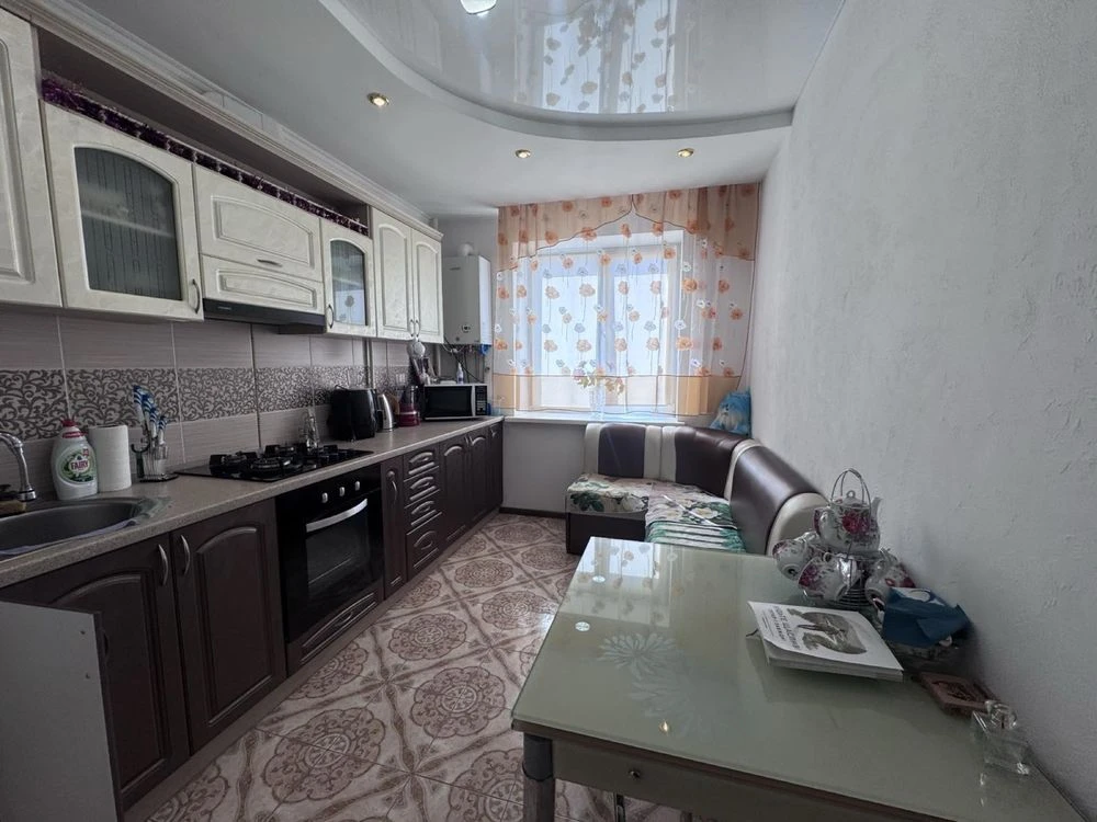 For sale: 1-bedroom apartment in a new building