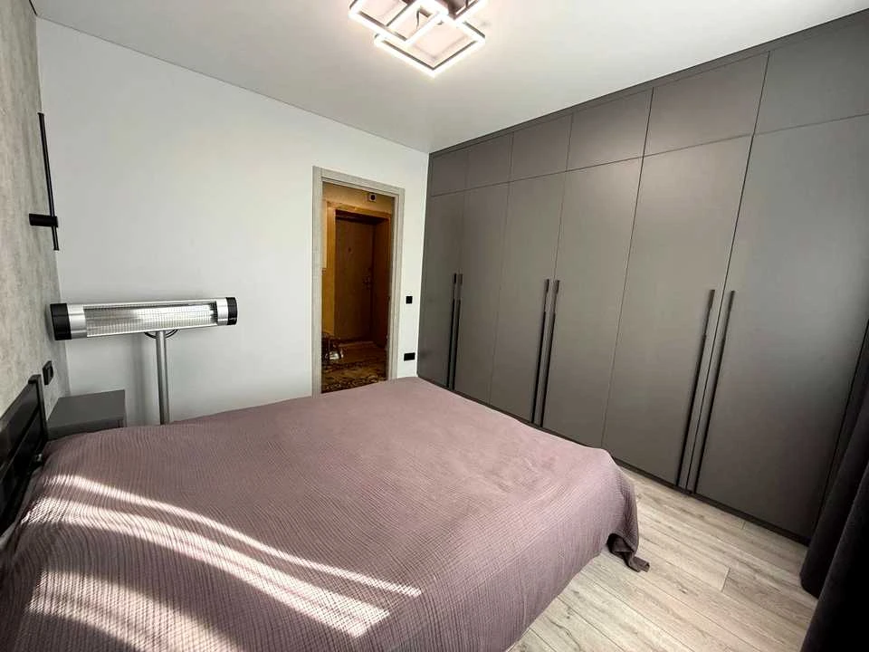 Apartment. Sumy, Revolution of Independence Street