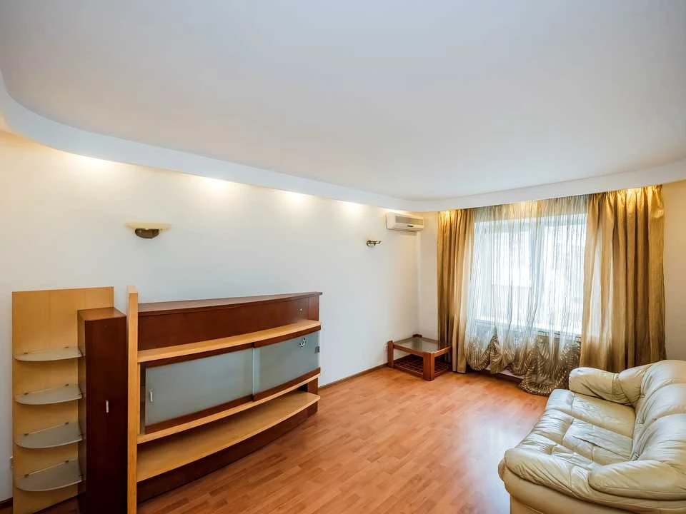 Apartment. Lesovy Prospect