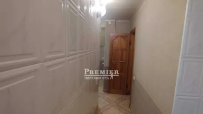 Продается трехкомнатная квартира