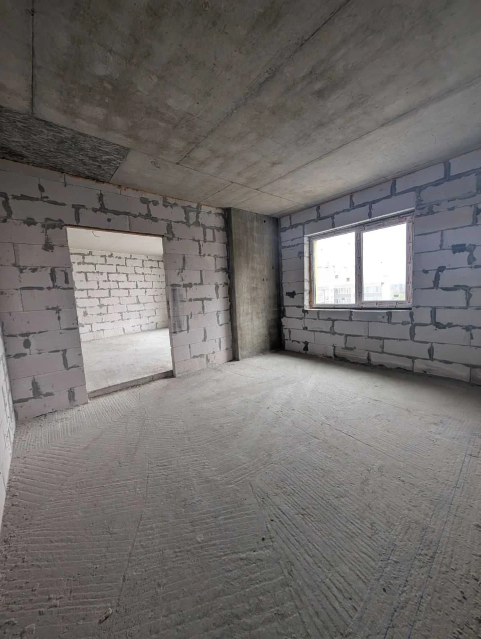 Sale of spacious 2-bedroom apartments with TWO CLOSETs