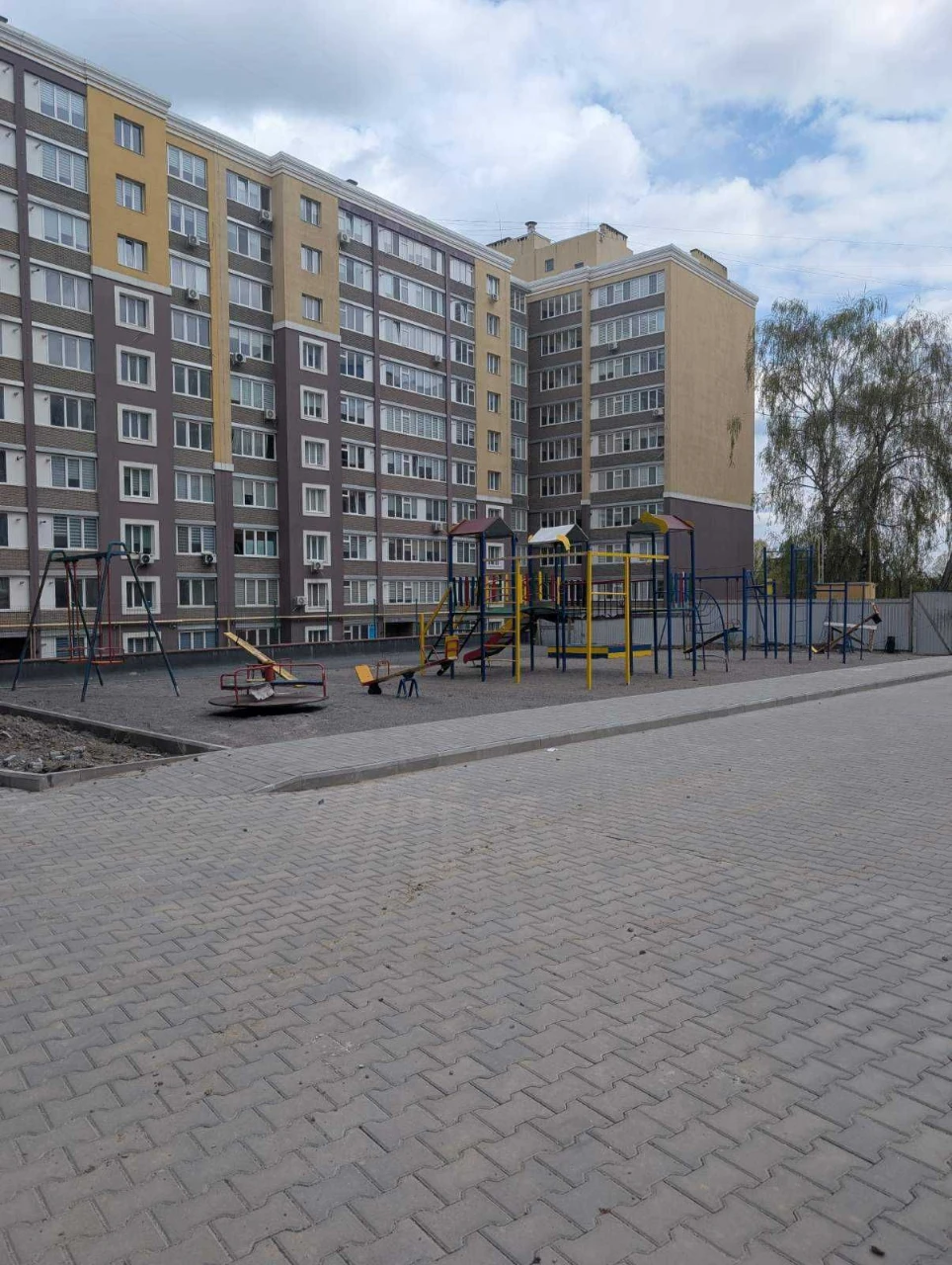 Sale of spacious 2-bedroom apartments with TWO CLOSETs
