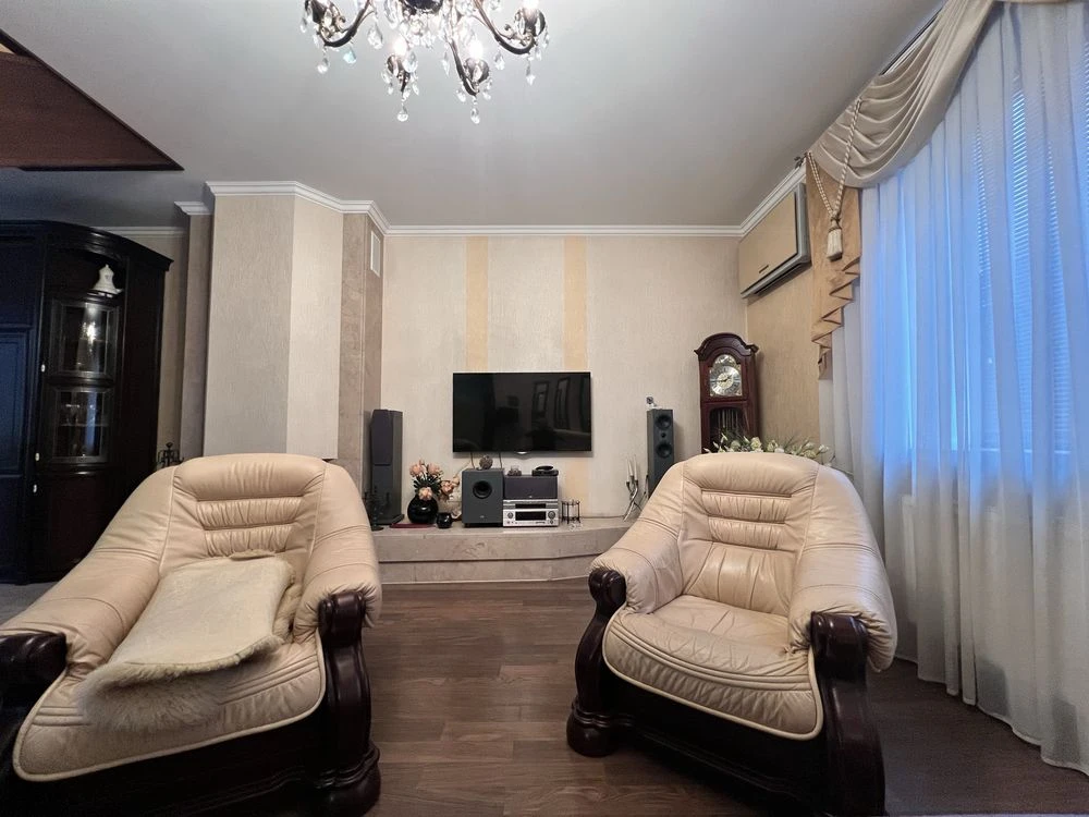 Таунхаус на Сухому Фонтані