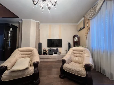 Таунхаус на Сухому Фонтані