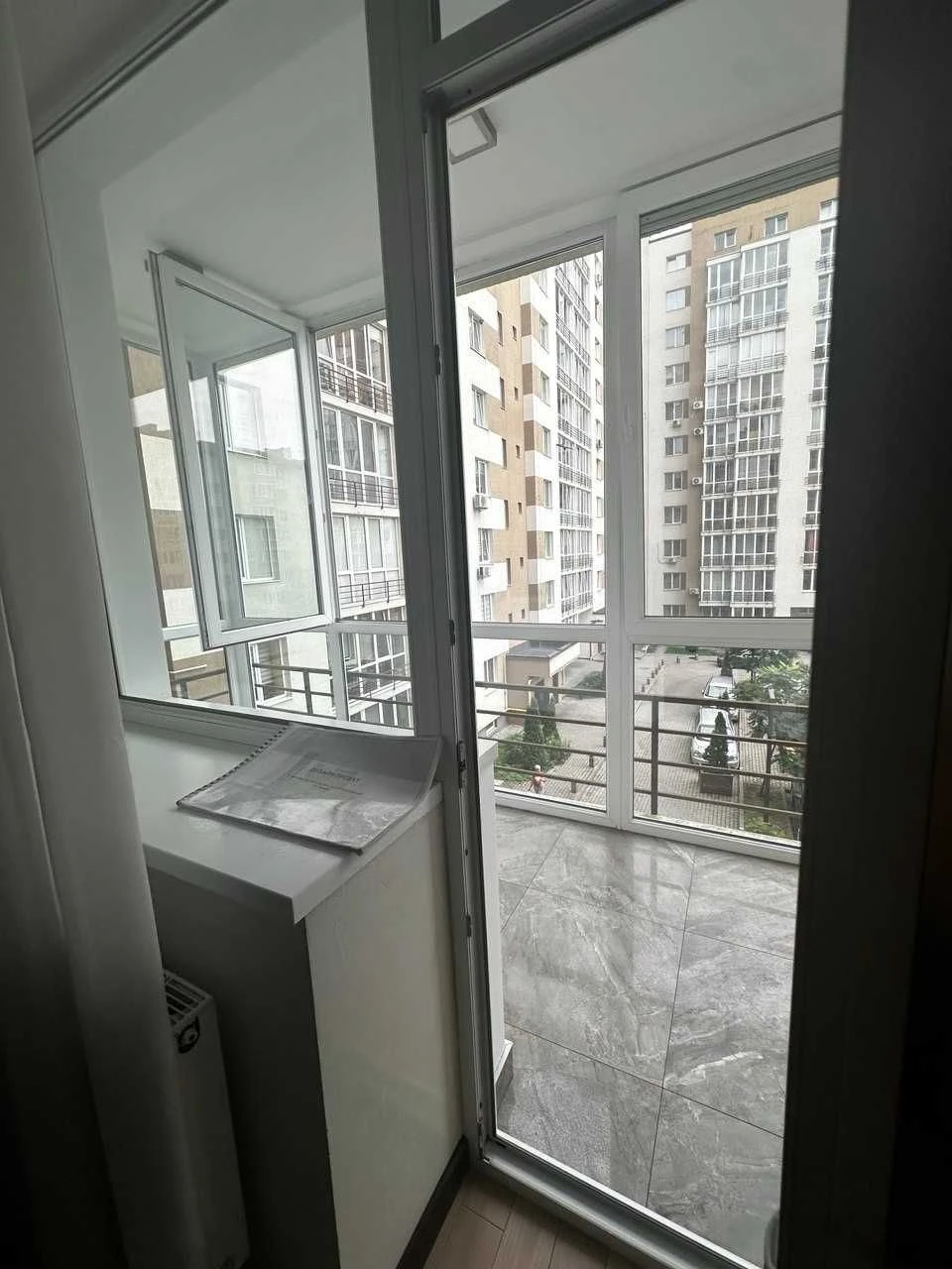 Sale of a 3-room apartment in a new building, 3rd floor