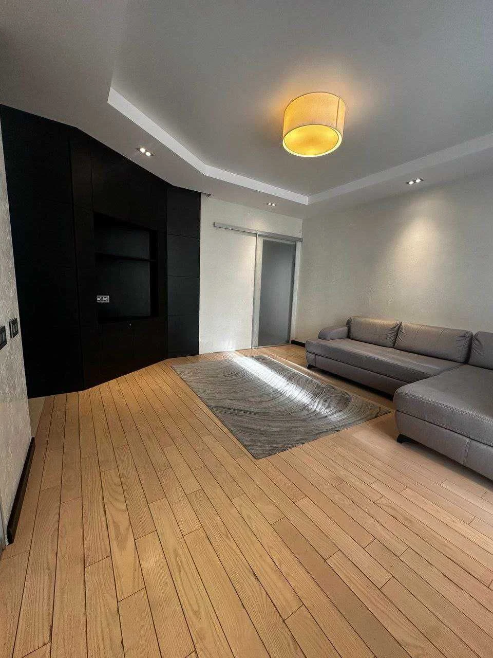 Sale of a 3-room apartment in a new building, 3rd floor