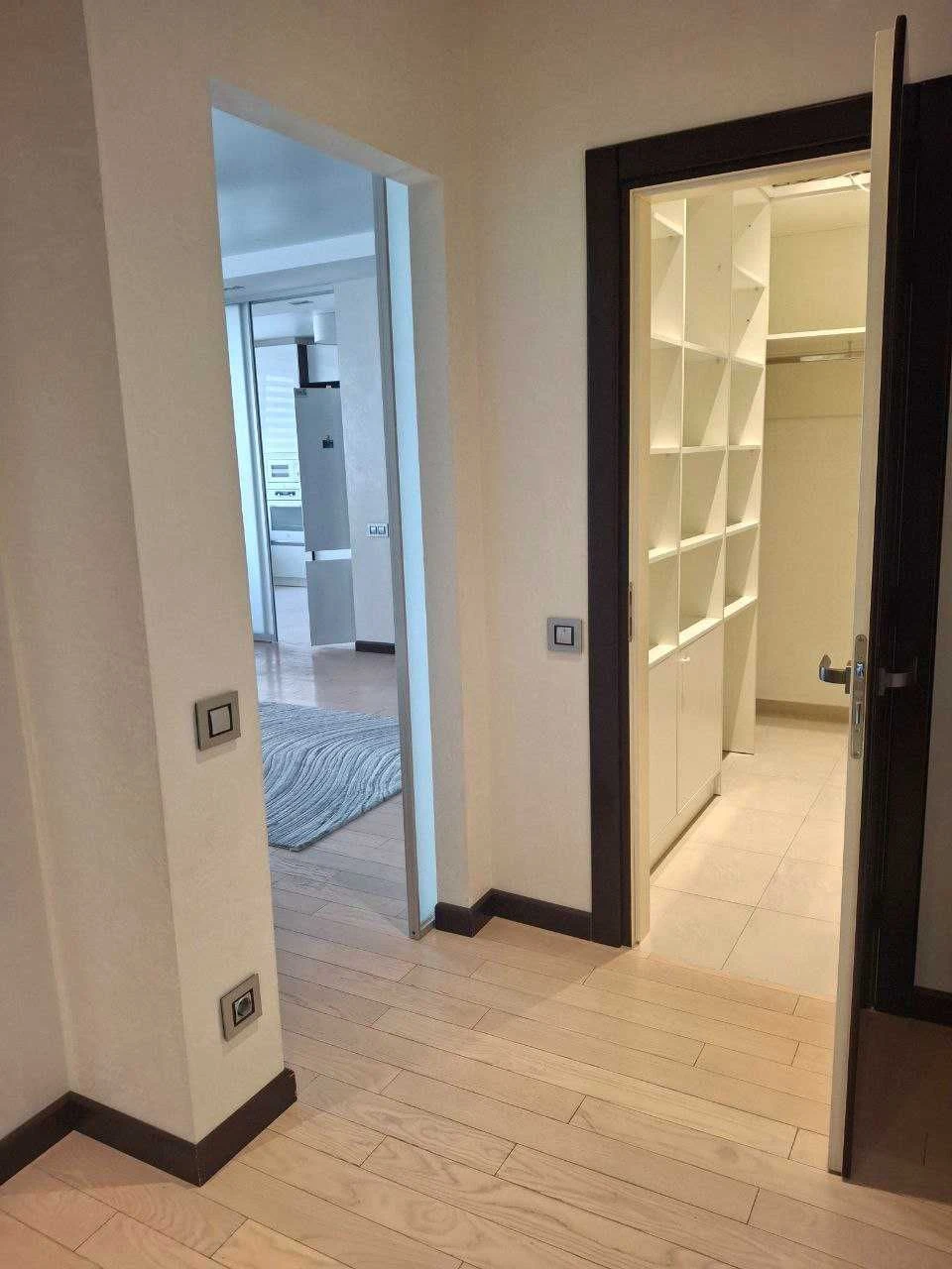 Sale of a 3-room apartment in a new building, 3rd floor
