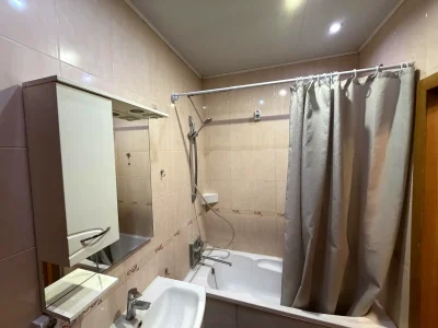 Selling 3-bedroom apartment 98.5 sq m, 2nd floor / 16 floors.