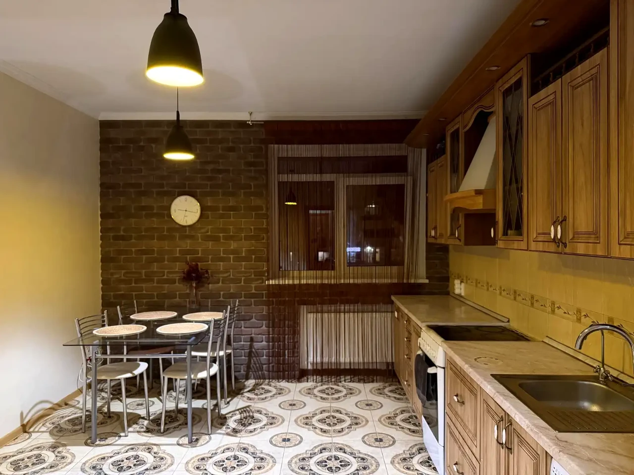 Selling 3-bedroom apartment 98.5 sq m, 2nd floor / 16 floors.