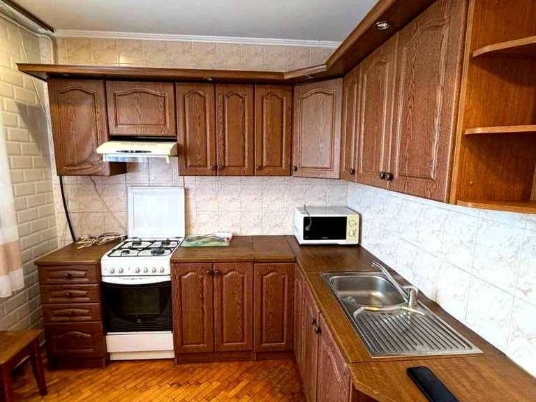 Apartment. Stadionna St, Kyiv