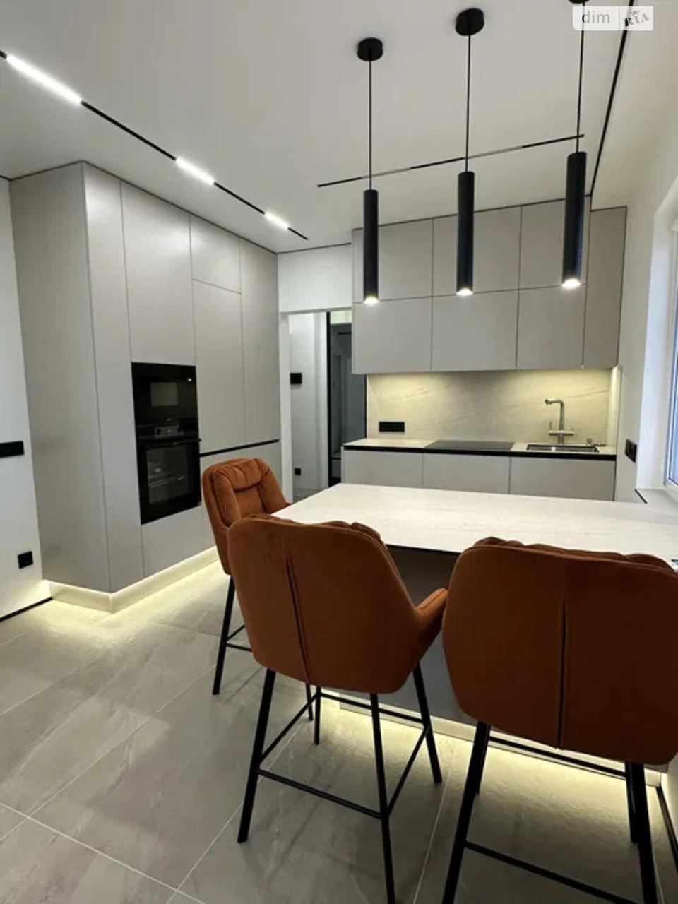 Apartment for Sale - Holosiiv