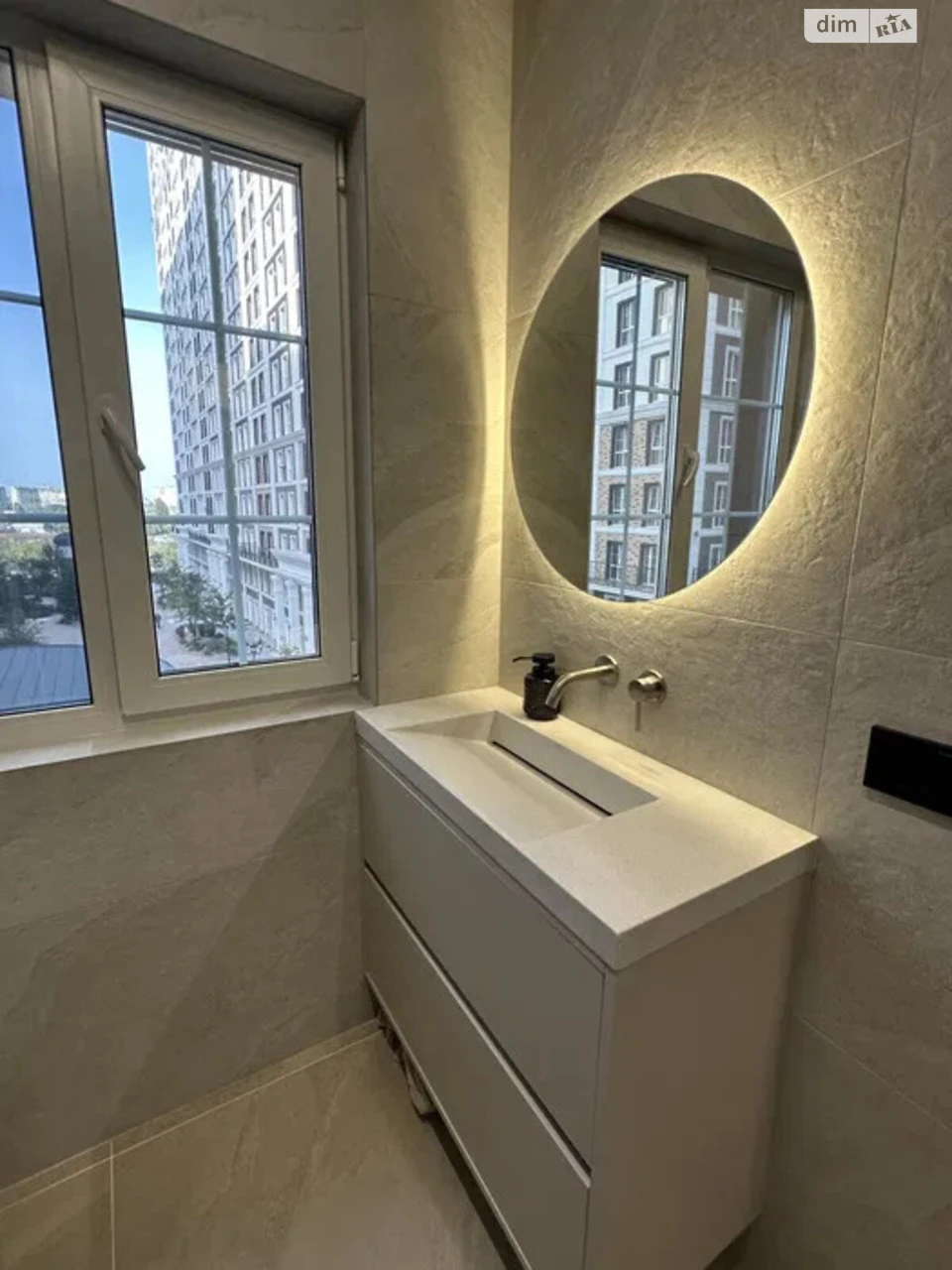 Apartment for Sale - Holosiiv