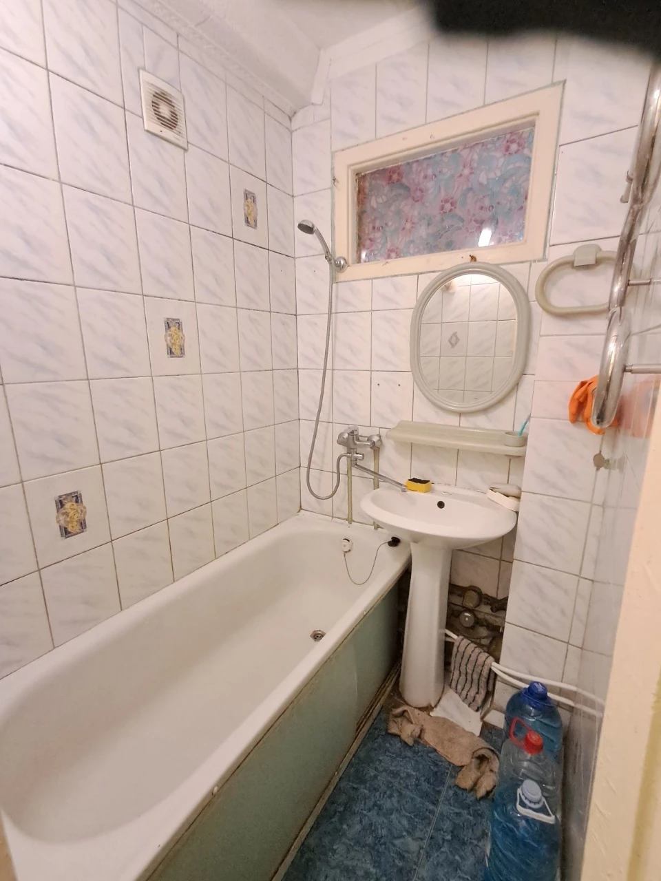 Продаж 3-кімнатної квартири по вул. Радіаторній