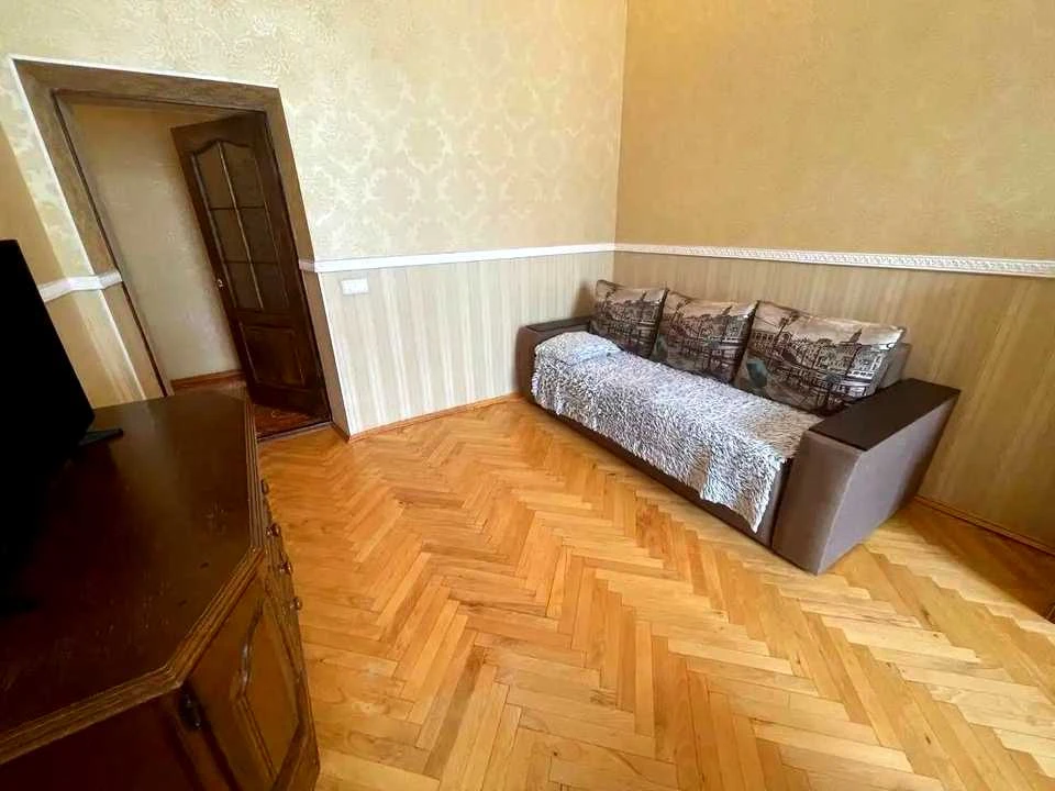 Квартира. Київ, Басейна вул.