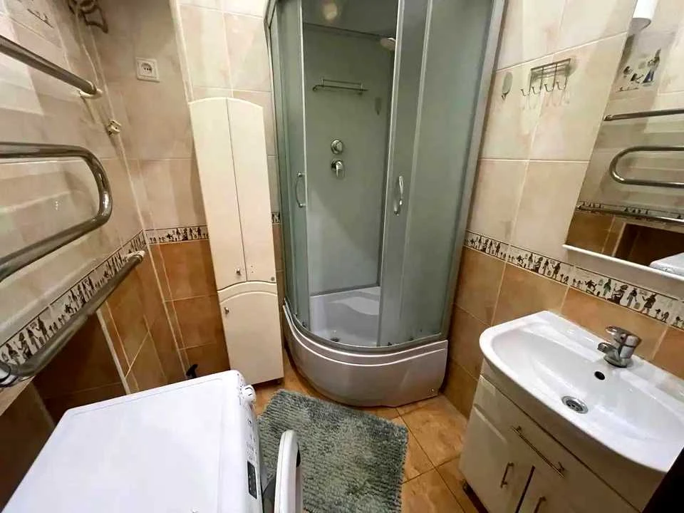 Квартира. Київ, Басейна вул.