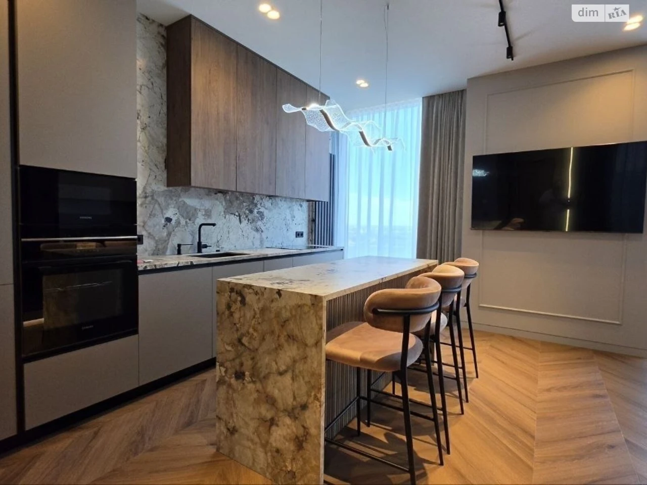 Long-Term Rental Apartment Park Shevchenko