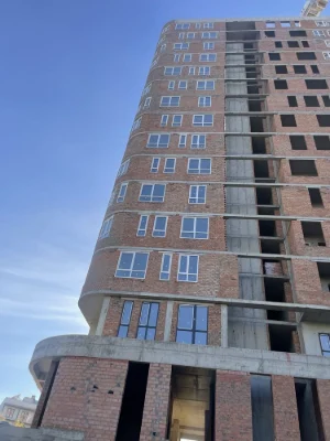 Sale of a 2-room apartment at Mykolychuka St, 38