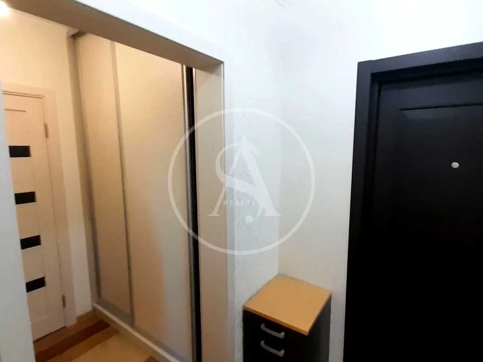 Apartment. Julia Zdanovskaya st., Kyiv