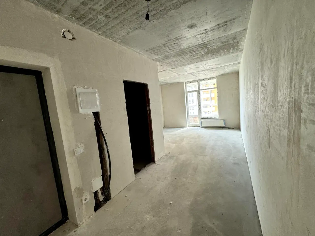 Продаж квартири 1-кімн. 35 м² 5/12 пов.