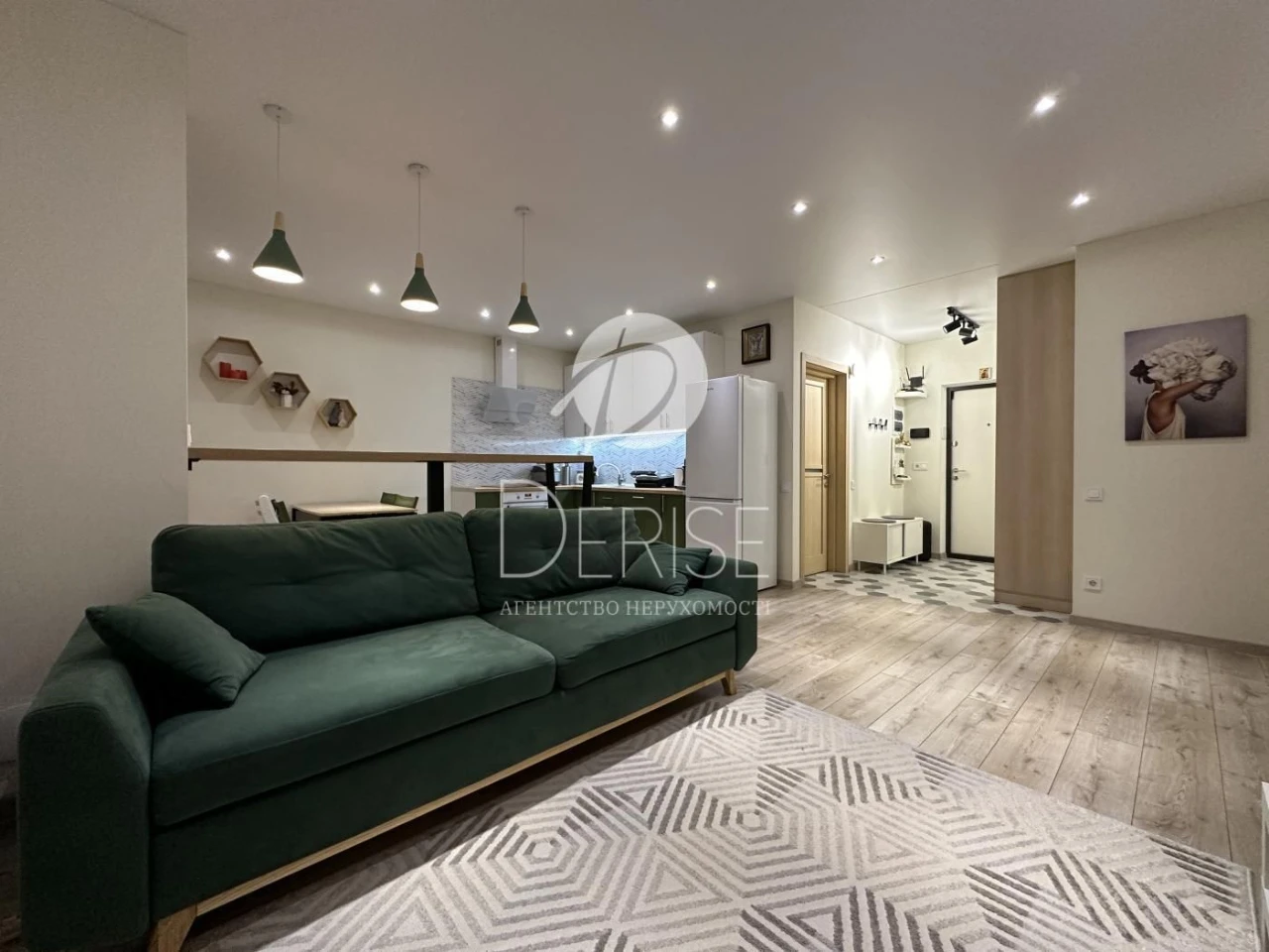 #15622 Sale of 2-room apartment near the metro with renovation, Veлика Street
