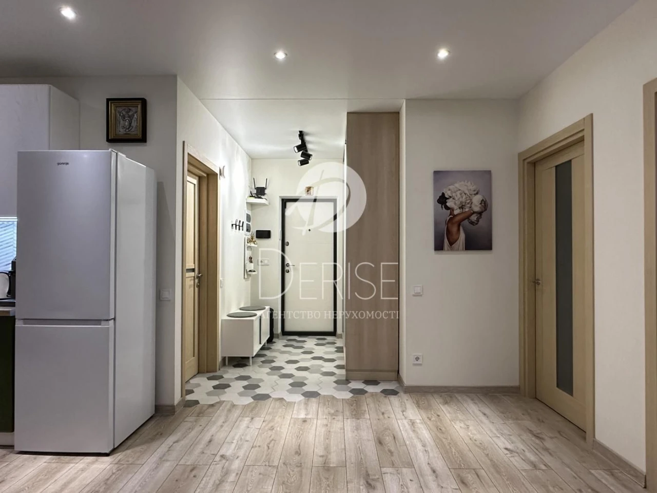 #15622 Sale of 2-room apartment near the metro with renovation, Veлика Street