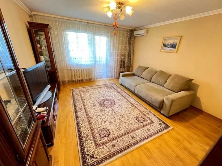 Квартира. Київ, Івана Пулюя вул.
