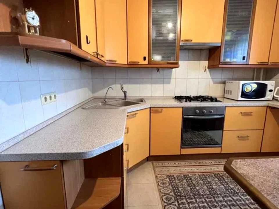 Квартира. Київ, Івана Пулюя вул.