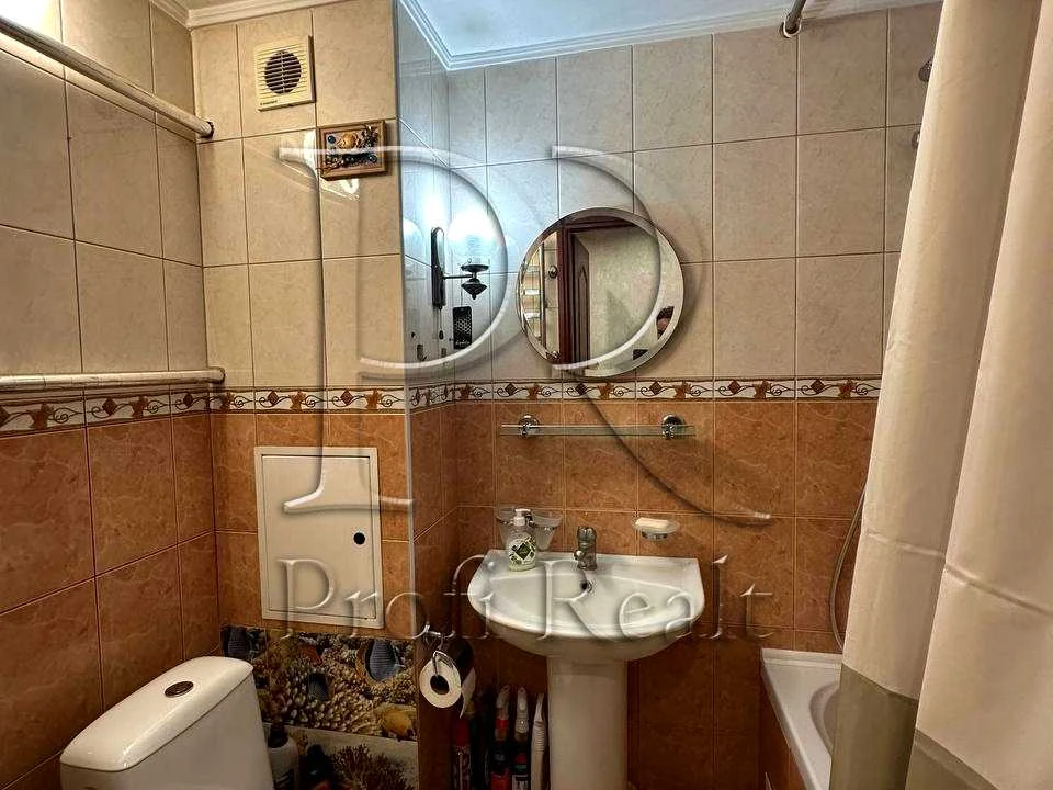 Apartment. Volodymyr Yasuyka Avenue, Kyiv