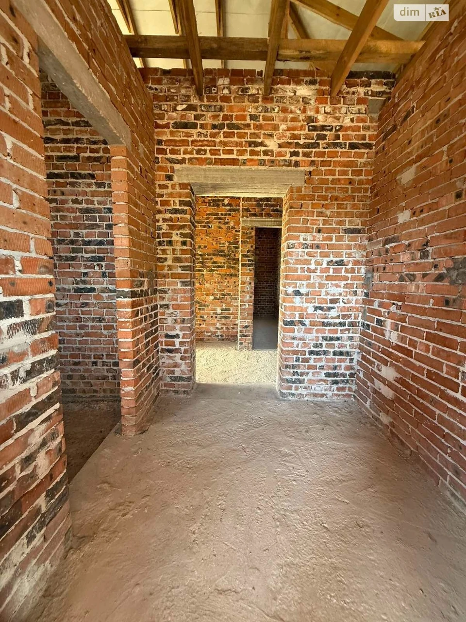 Sale of House in Dubovoye