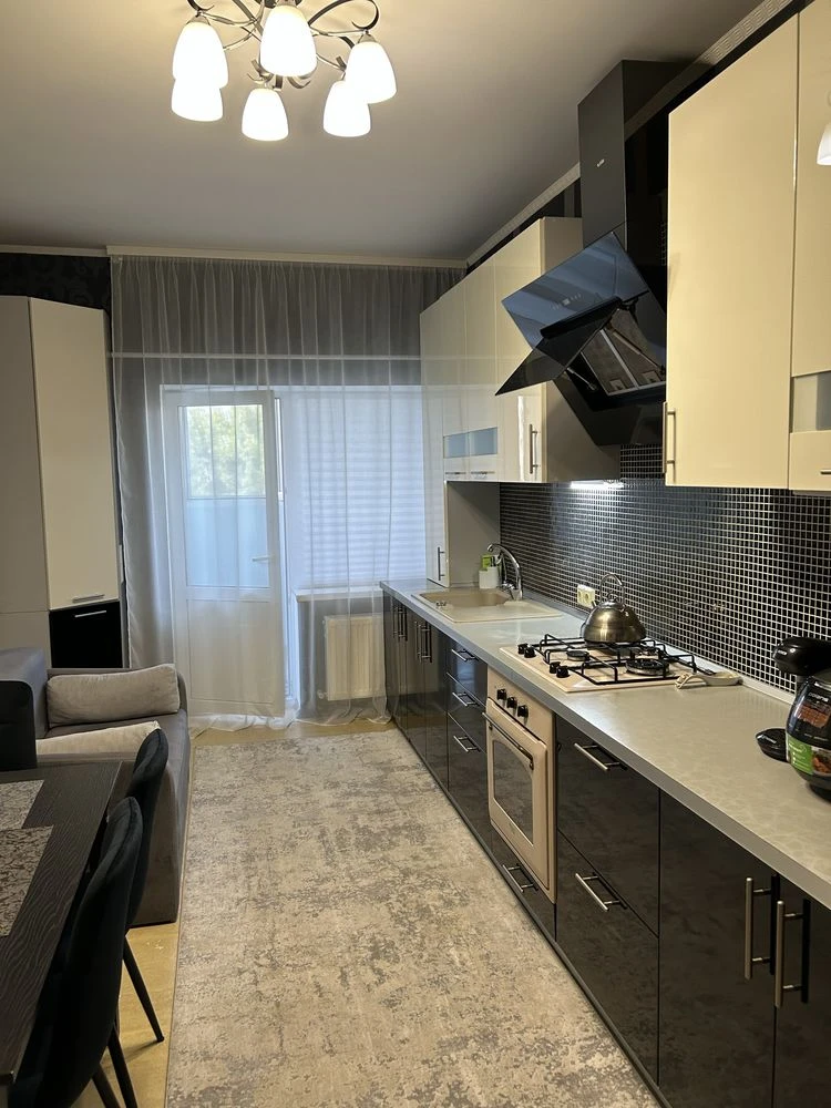 For sale, 2-bedroom apartment
